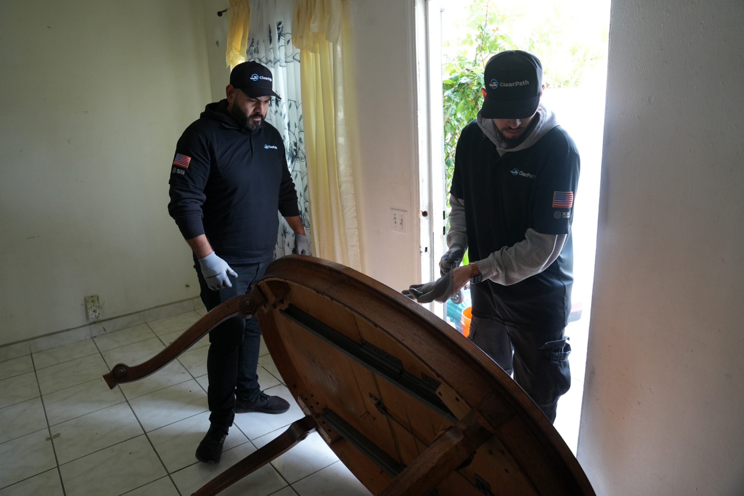 Estate Cleanout in Anaheim, Cudahy, Huntington Beach, Irvine, Newport Beach, Santa Ana, CA, and the Surrounding Areas